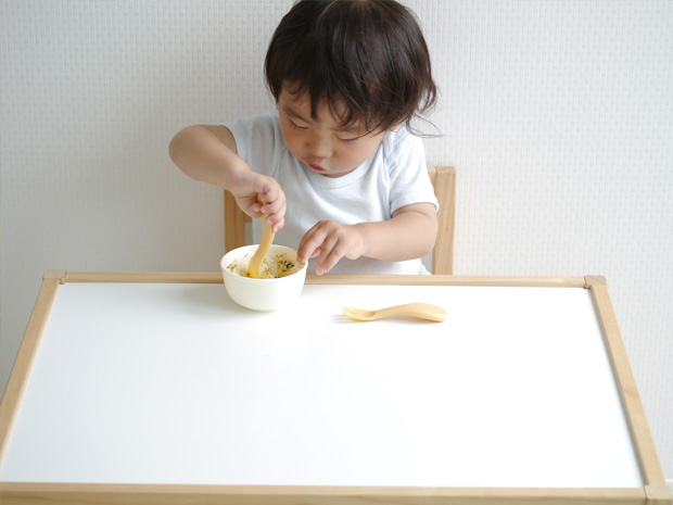 1歳6ヵ月頃からの食具たべ