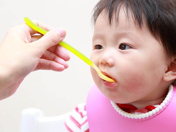 離乳食はいつからはじめるのですか？