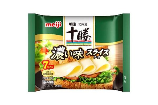 写真：「明治北海道十勝スライスチーズ濃い味」の商品パッケージ