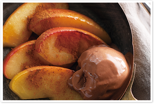 フライパン de 焼きりんごアイス