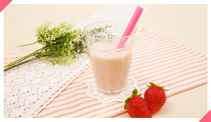 栄養いちごシェイク