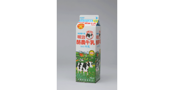 写真：明治酪農牛乳の商品パッケージ