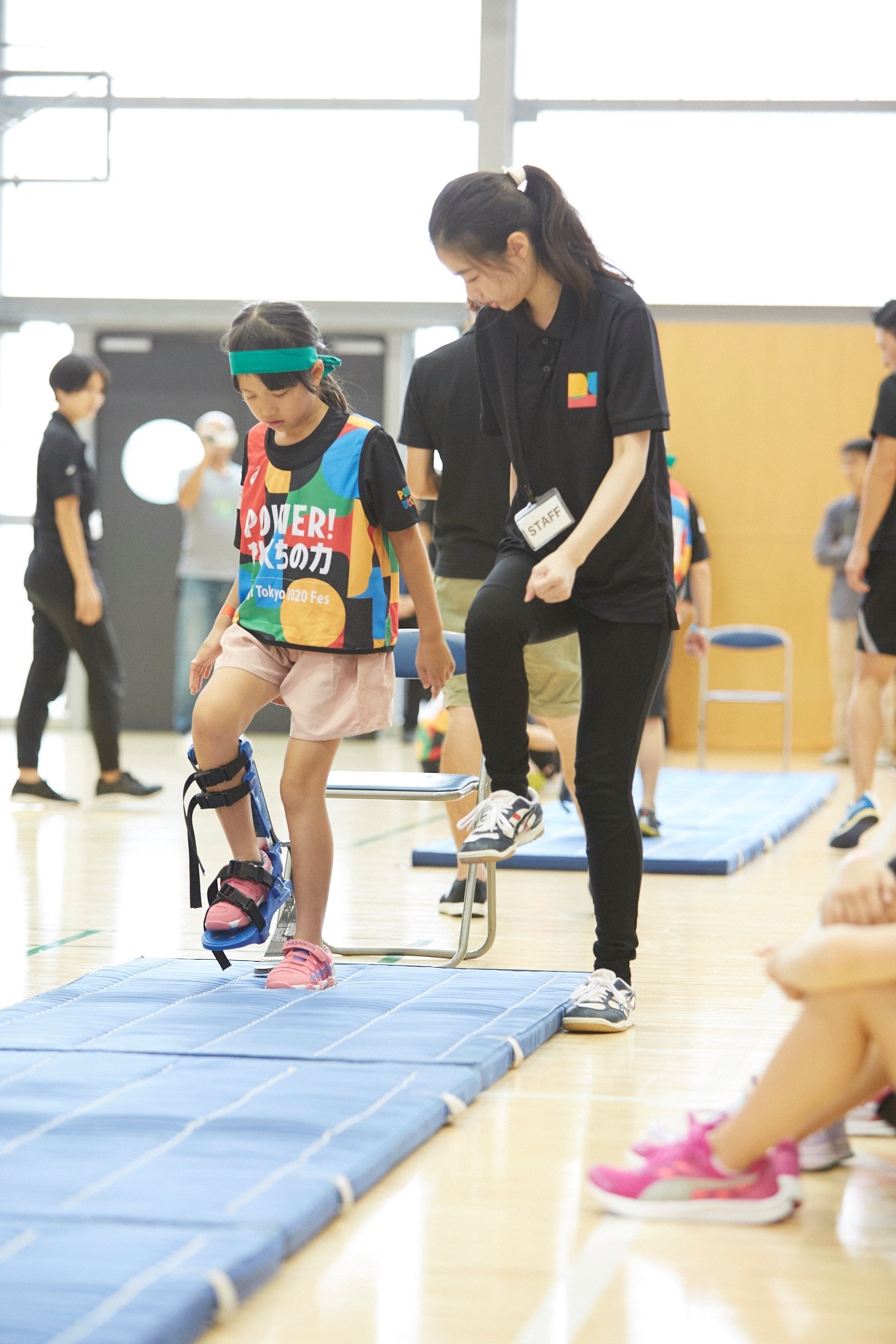 写真：パラ陸上体験の様子