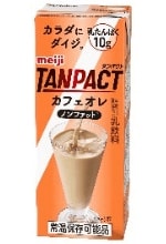 写真：「明治 TANPACT カフェオレ」の商品パッケージ