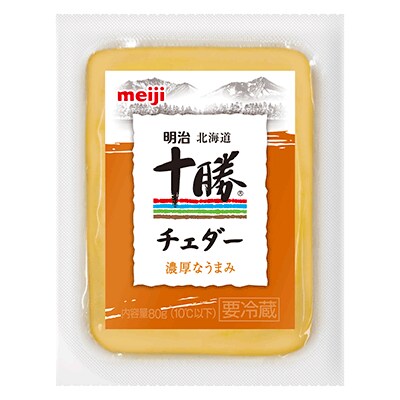 写真：「明治北海道十勝チェダーチーズ」の商品パッケージ