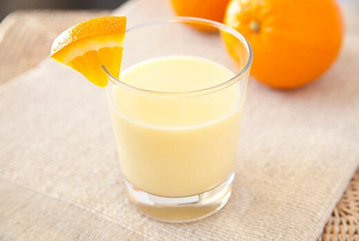 オレンジアミコラヨーグルトジュース