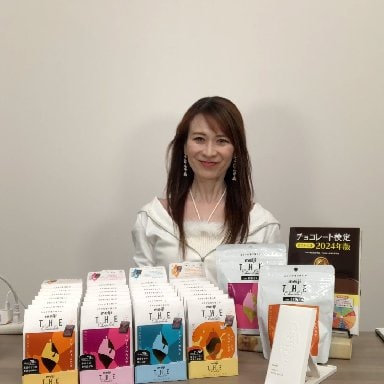 里井真由美さんがチョコレートの魅力を語る！インスタライブレポート
