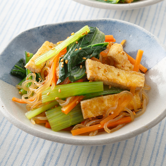 やさしい味の千草(ちぐさ)おひたし|子どもたちが大好き!人気の給食レシピ|明治の食育|株式会社 明治 - Meiji Co., Ltd.