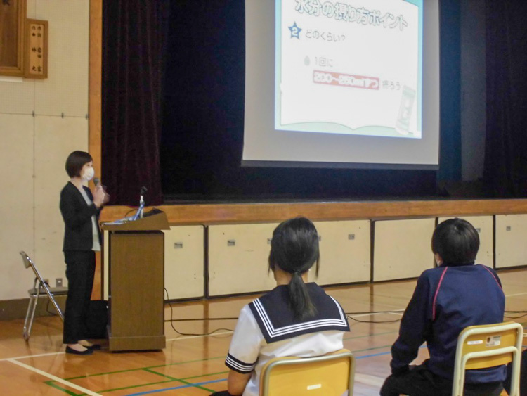 江東区立第四砂町中学校 出前授業 写真4