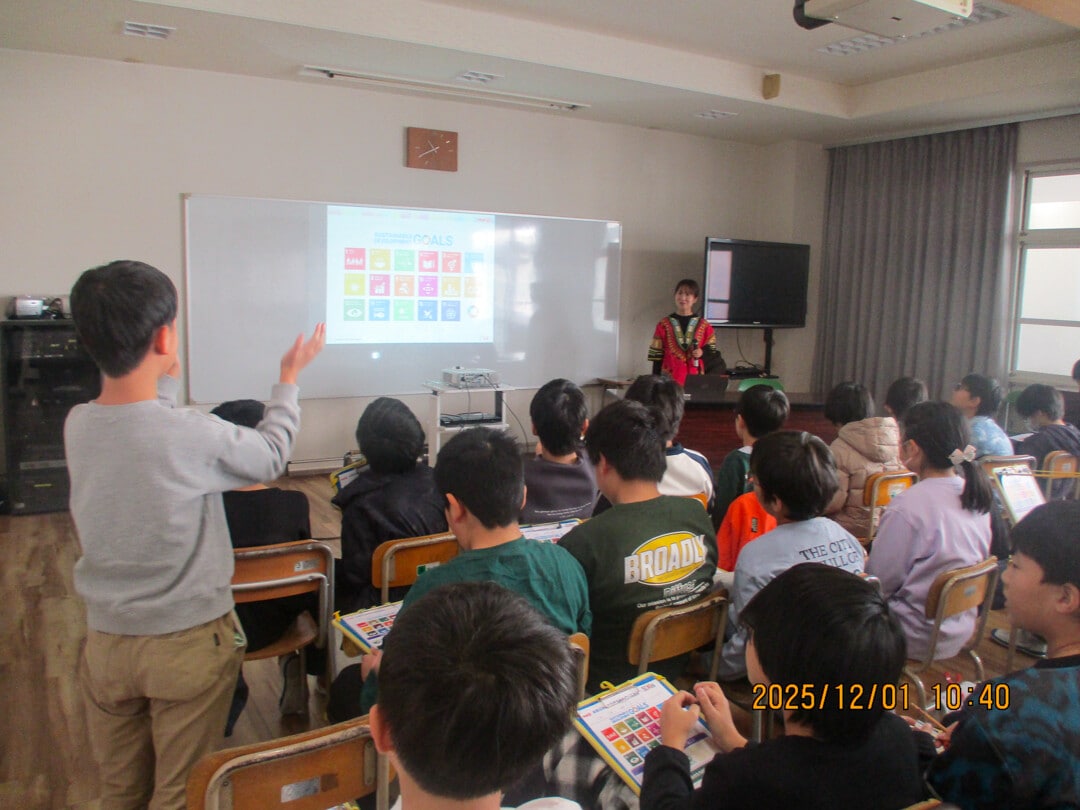 名古屋市立大宝小学校 出前授業 写真2