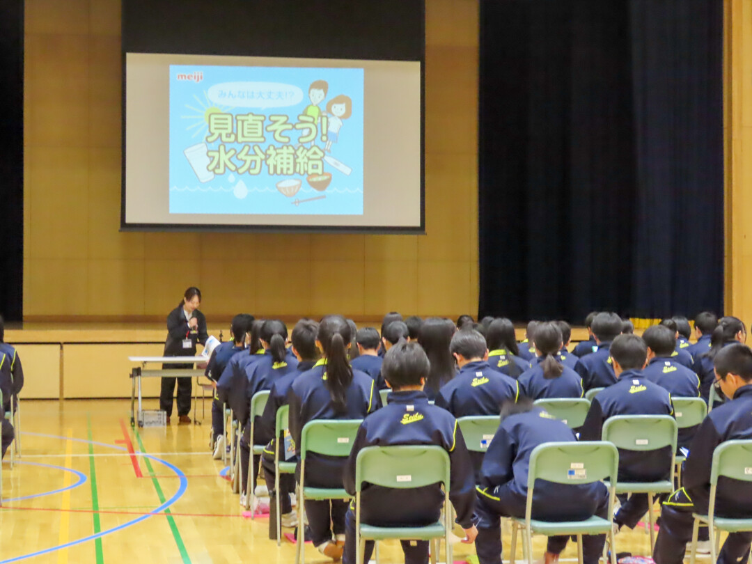 北広島市立西部中学校 出前授業 写真1