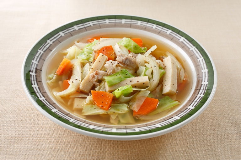 高野豆腐とたっぷり野菜の田舎風スープ 写真