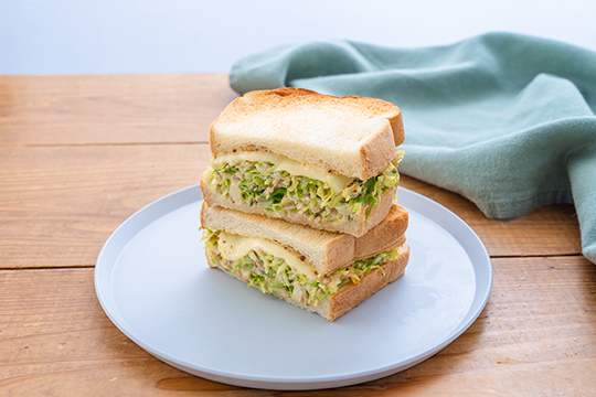 たっぷりキャベツのツナメルト