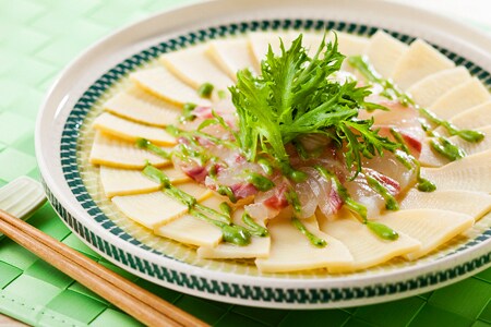 たけのこと白身魚のカルパッチョ風