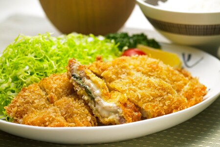 梅じそチーズの挟みとんかつ 明治の食育 おすすめレシピ 明治の食育 株式会社 明治 Meiji Co Ltd