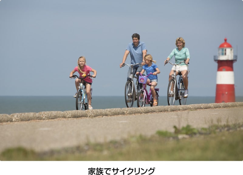家族でサイクリング