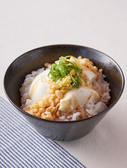 天かすとだし醤油YOFU丼