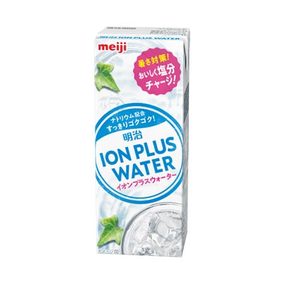 写真:明治ION PLUS WATER 200ml