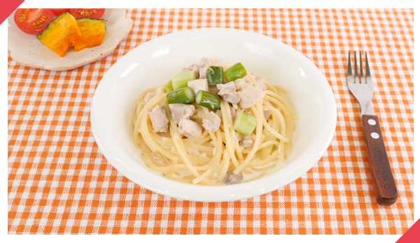 鶏とアスパラガスのクリームパスタ