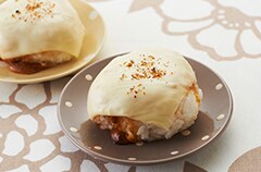 チーズ焼きおにぎり