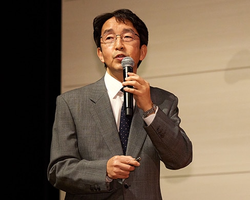 帝京大学　生体分子化学研究室　古賀 仁一郎教授
