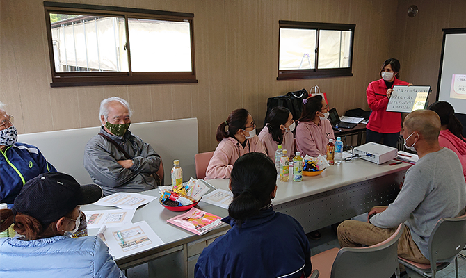 写真:勉強会の様子