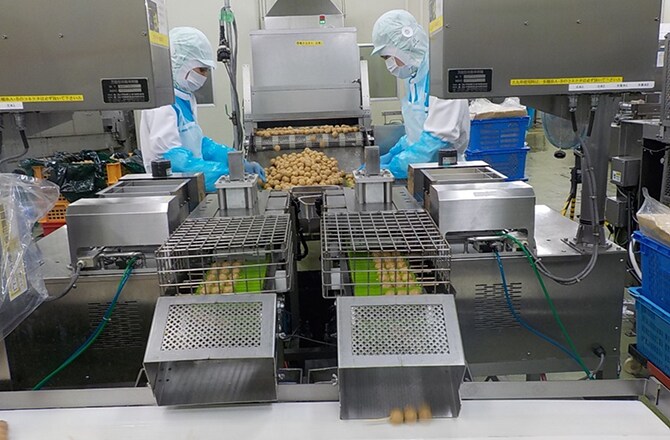 写真:熱加工中の様子