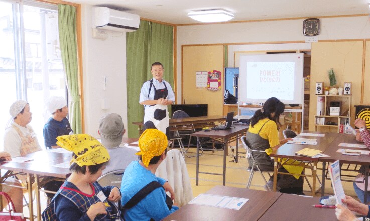 写真:福島県会津若松市復興公営住宅 年貢町団地・白虎団地集会所「健活、ヨーグルトセミナー」の様子