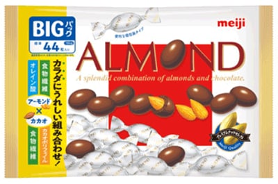 写真:「アーモンドチョコレートビッグパック」の商品パッケージ